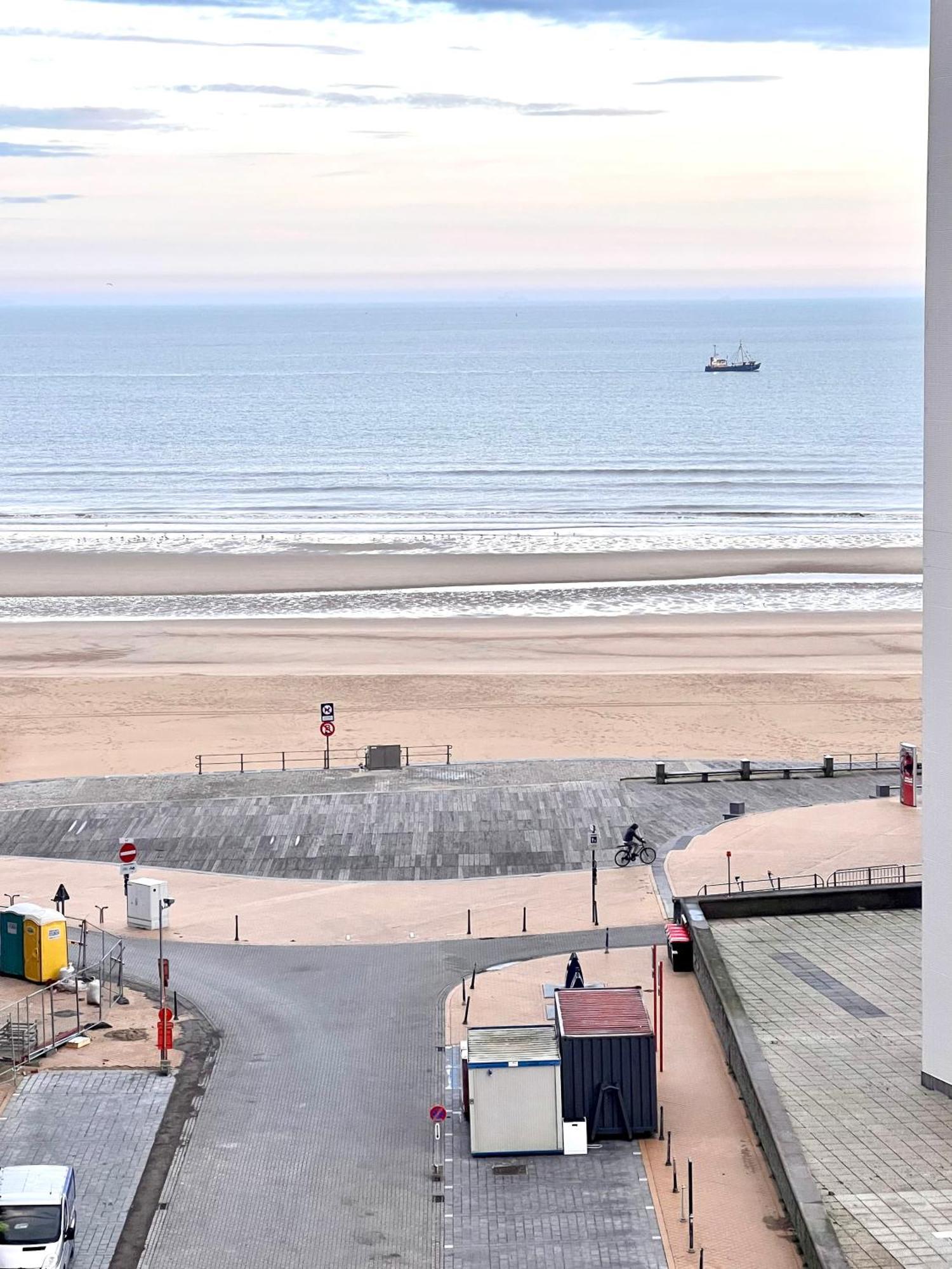 Studio Sea View - Royal Ascot Oostende Exterior foto